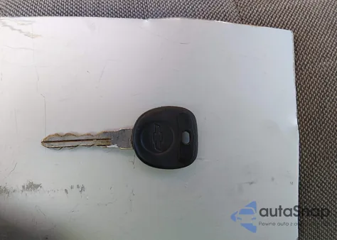 2005 Chevrolet Classic из США, поврежденный, VIN 1G1ND52F45M143857